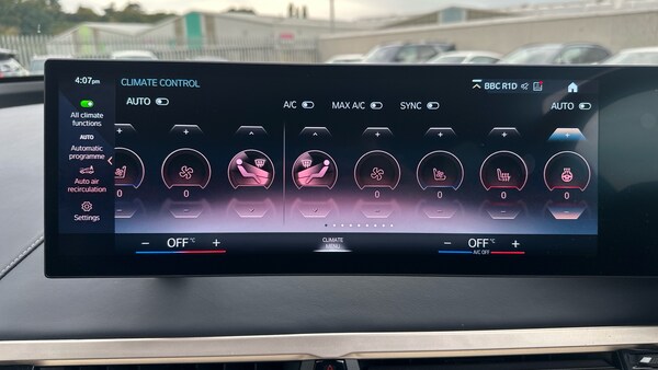 Used BMW iX 2022 for sale - 76157032: Photo 56