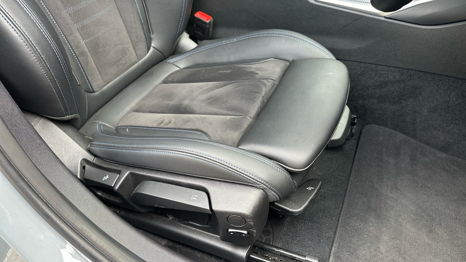 Used BMW 3 Series 2024 for sale - 77641256: Photo 30