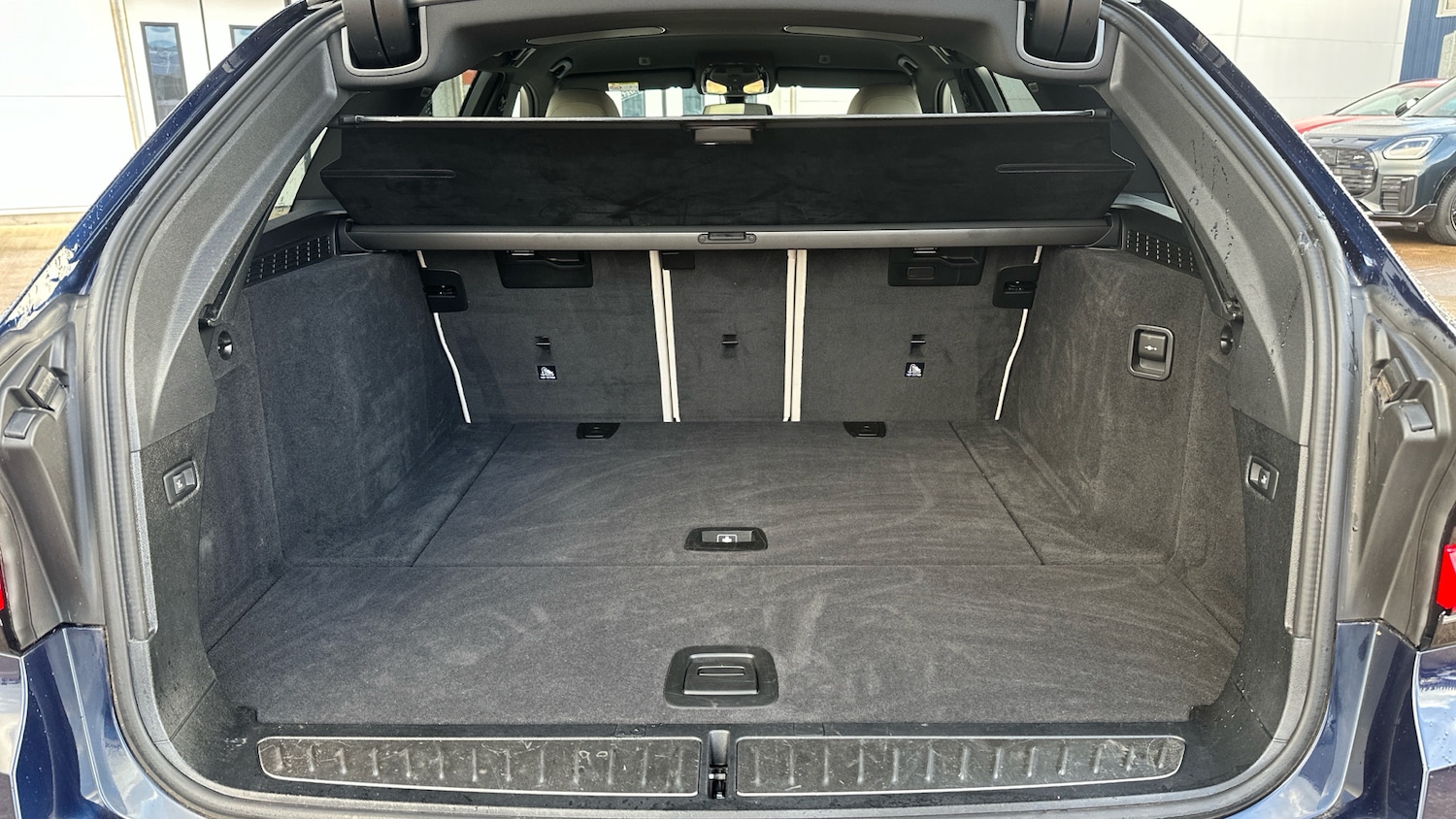 Used BMW 5 Series 2023 for sale - 77474613: Photo 13