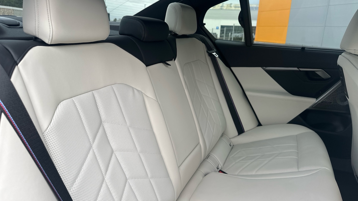 Used BMW i5 2023 for sale - 76451814: Photo 12