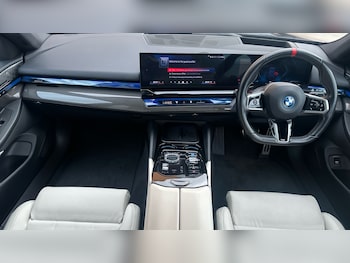 Used BMW i5 2023 for sale - 76451814: Photo