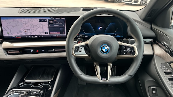 Used BMW 5 Series 2025 for sale - 76114180: Photo 5