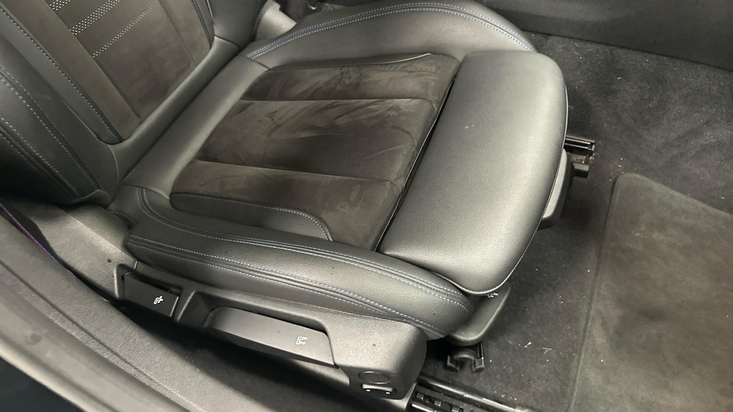 Used BMW i4 2023 for sale - 77377920: Photo 32