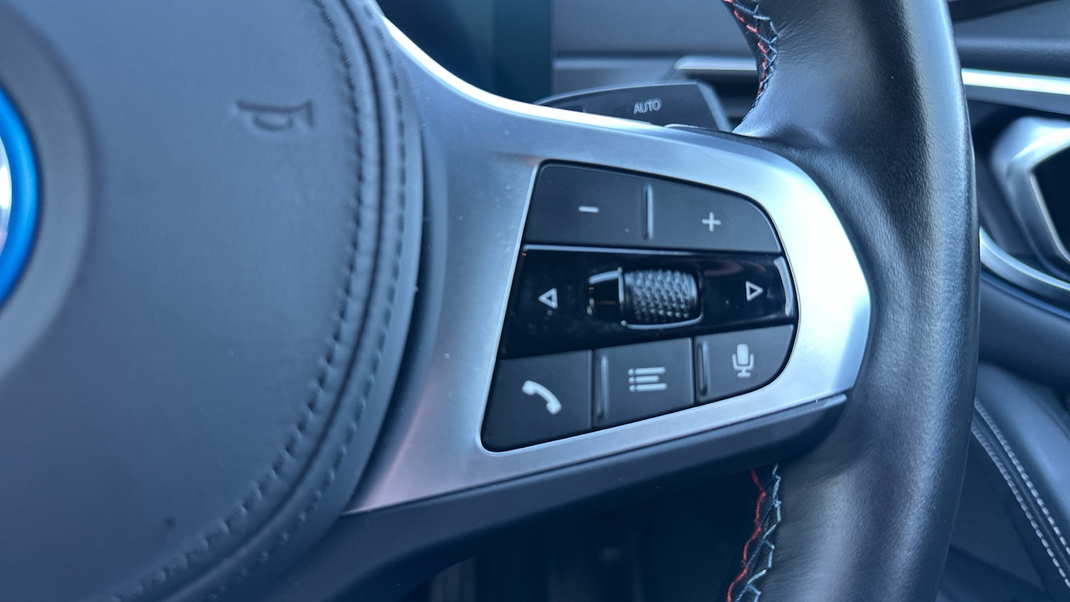 Used BMW i4 2023 for sale - 76807015: Photo 18