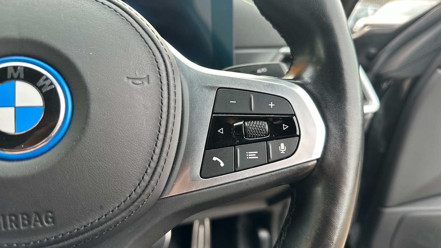 Used BMW i4 2022 for sale - 76490398: Photo 18