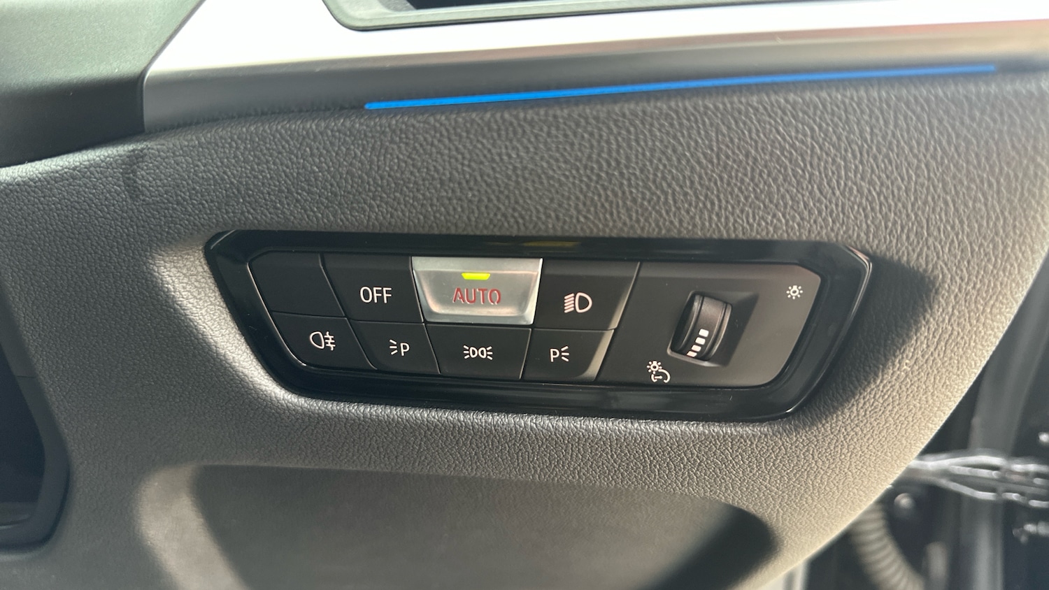 Used BMW i4 2022 for sale - 76490398: Photo 20