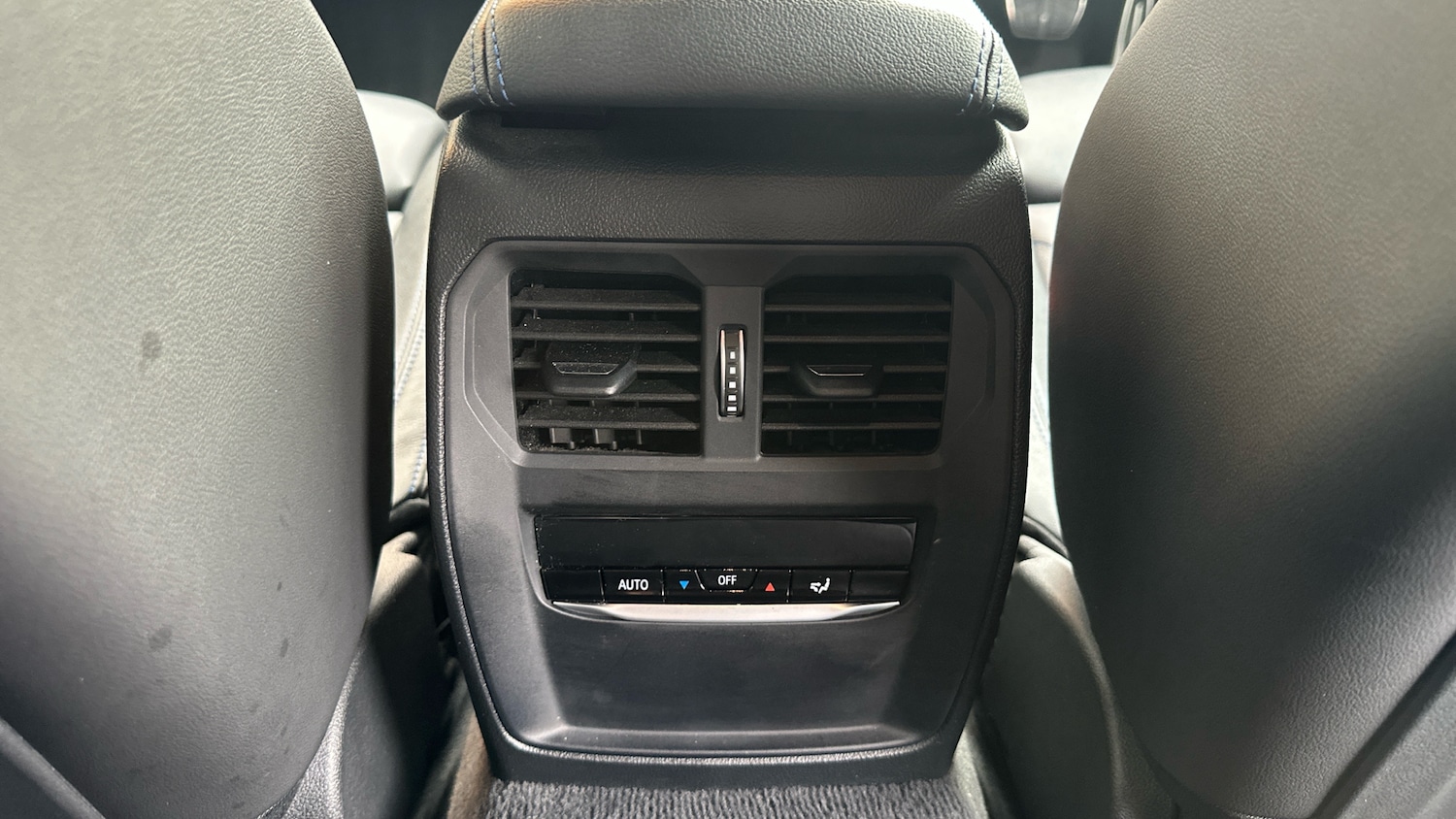 Used BMW i4 2022 for sale - 76490398: Photo 30