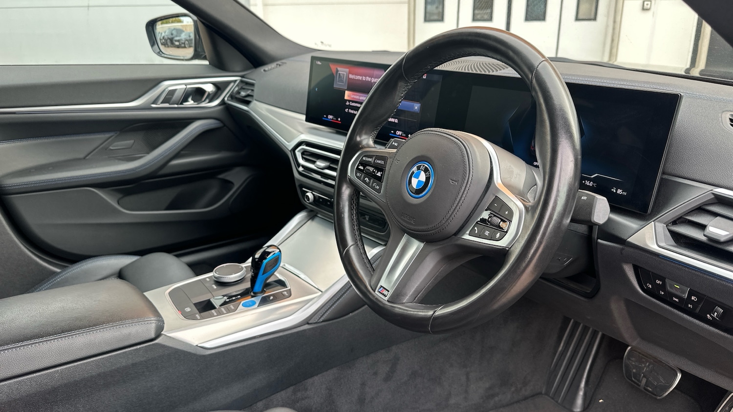 Used BMW i4 2022 for sale - 76490398: Photo 6