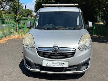 Used Vauxhall Combo 2015 for sale - 79102053: Photo