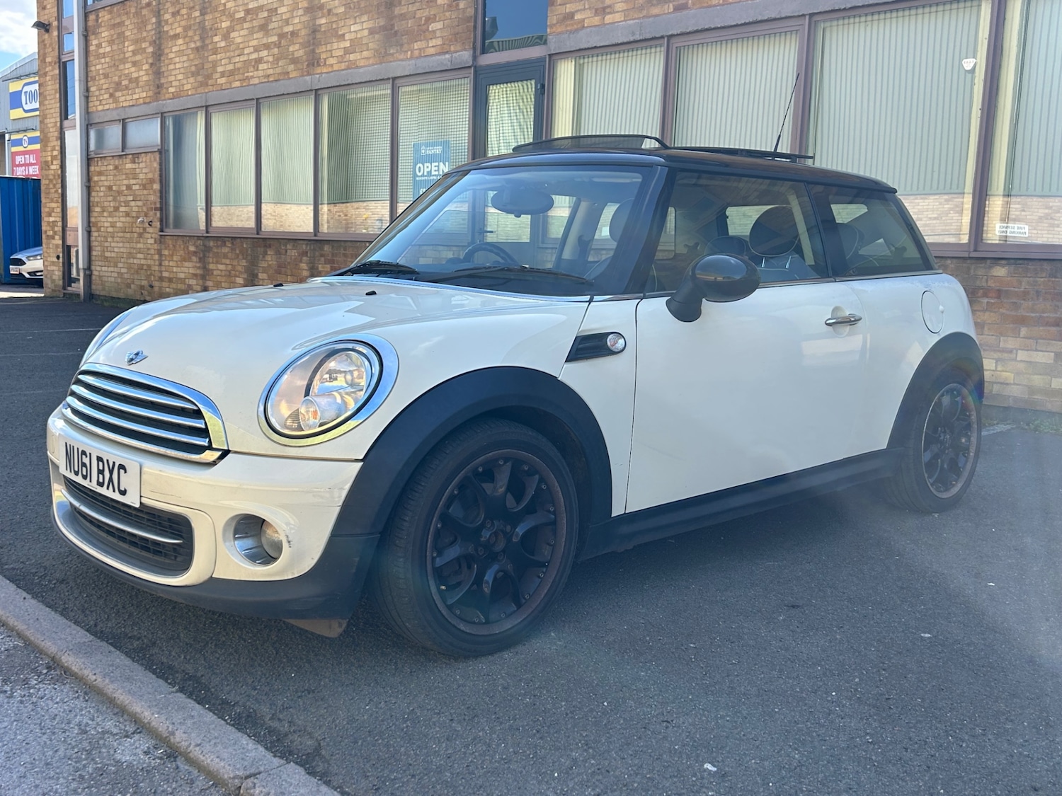 Used MINI Hatch 2012 for sale - 78148367: Photo 3