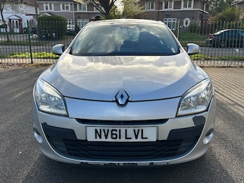 Used Renault Megane 2011 for sale - 79612849: Photo