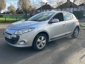 Used Renault Megane 2011 for sale - 79612849: Photo