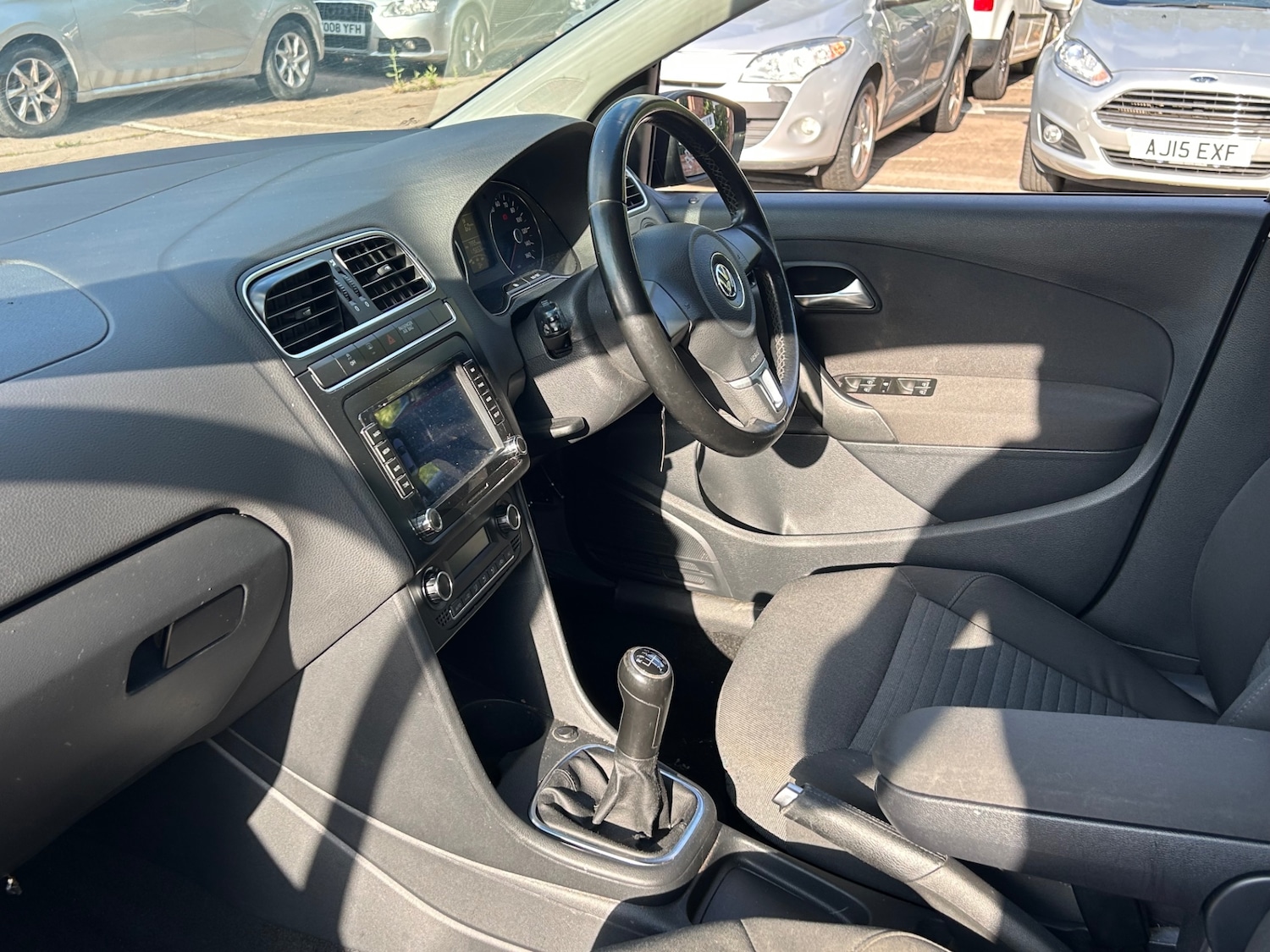 Used Volkswagen Polo 2011 for sale - 76976915: Photo 10