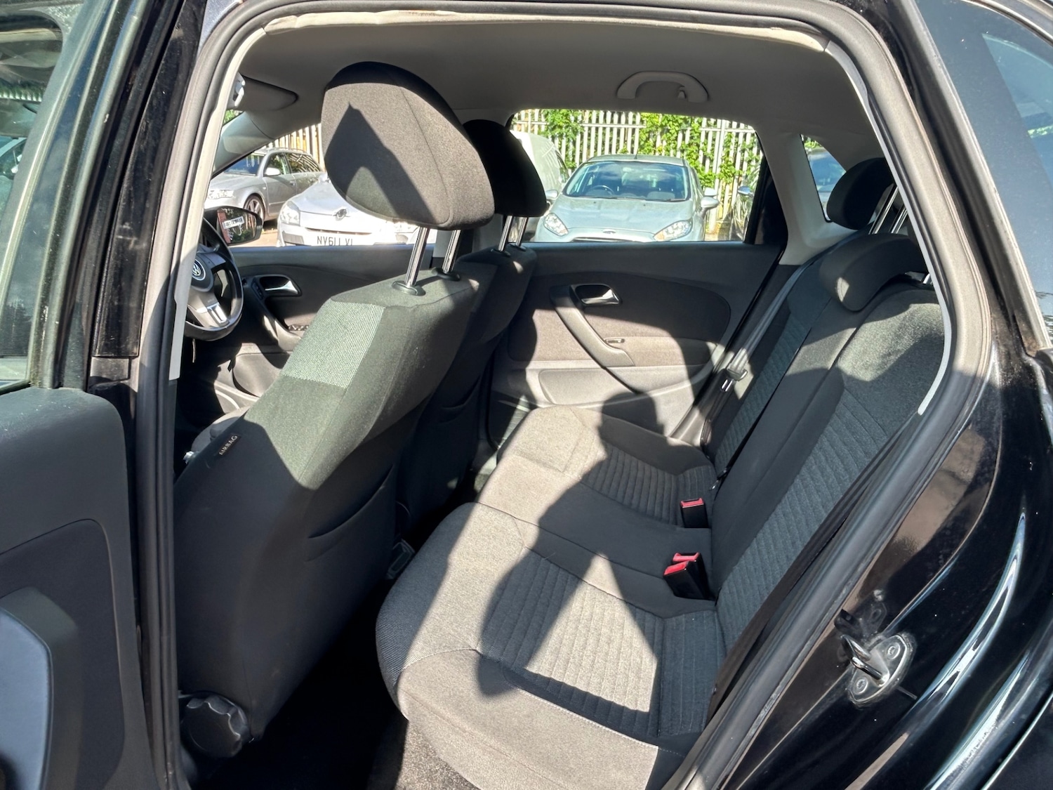 Used Volkswagen Polo 2011 for sale - 76976915: Photo 13