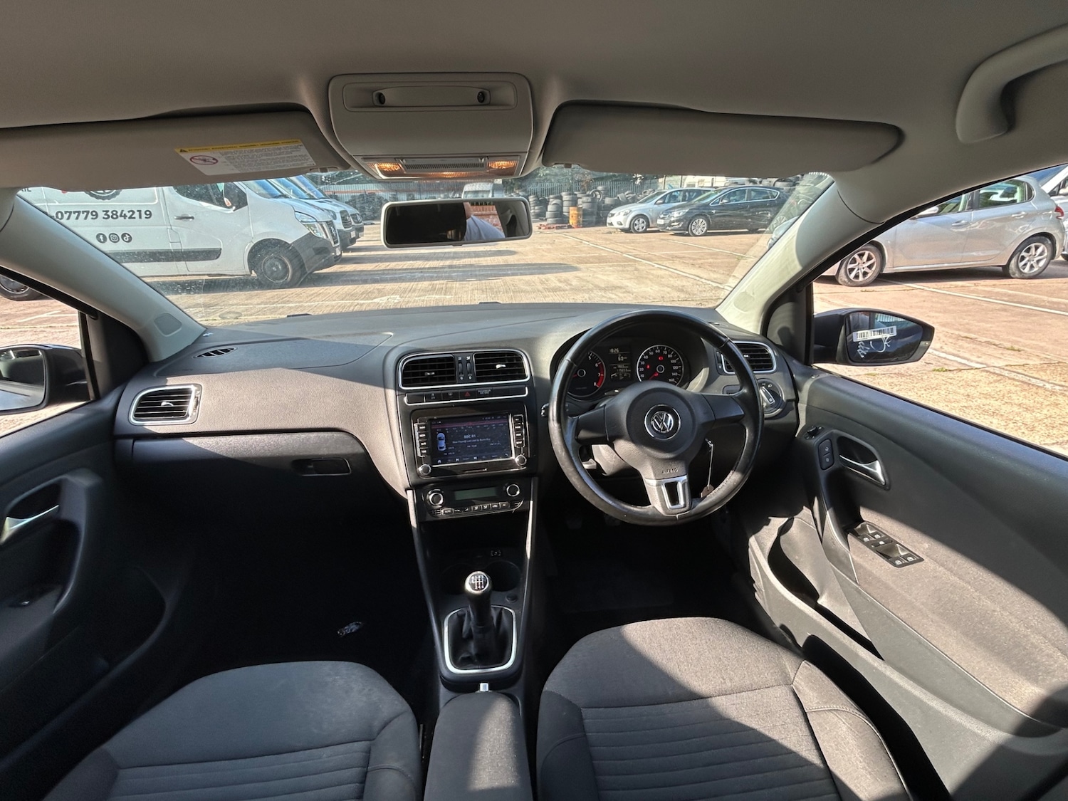 Used Volkswagen Polo 2011 for sale - 76976915: Photo 18