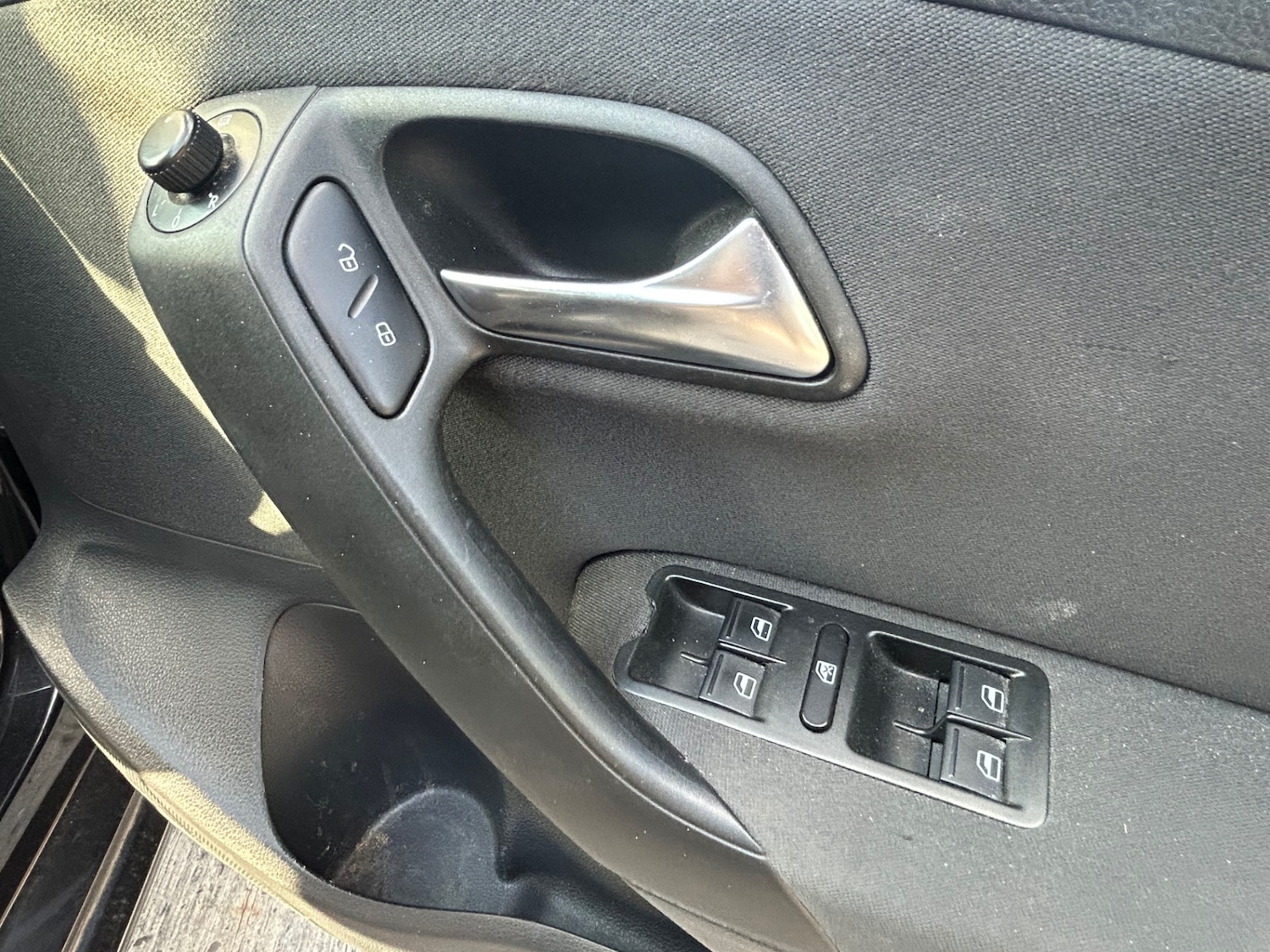 Used Volkswagen Polo 2011 for sale - 76976915: Photo 20