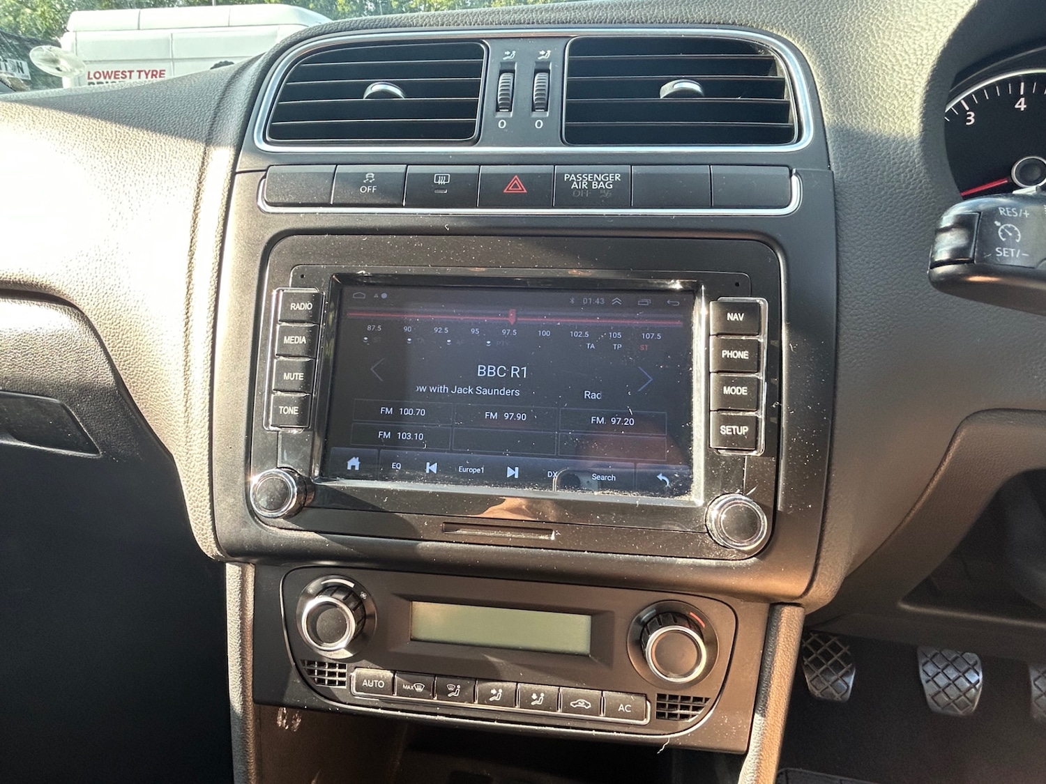 Used Volkswagen Polo 2011 for sale - 76976915: Photo 22