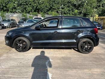 Used Volkswagen Polo 2011 for sale - 76976915: Photo