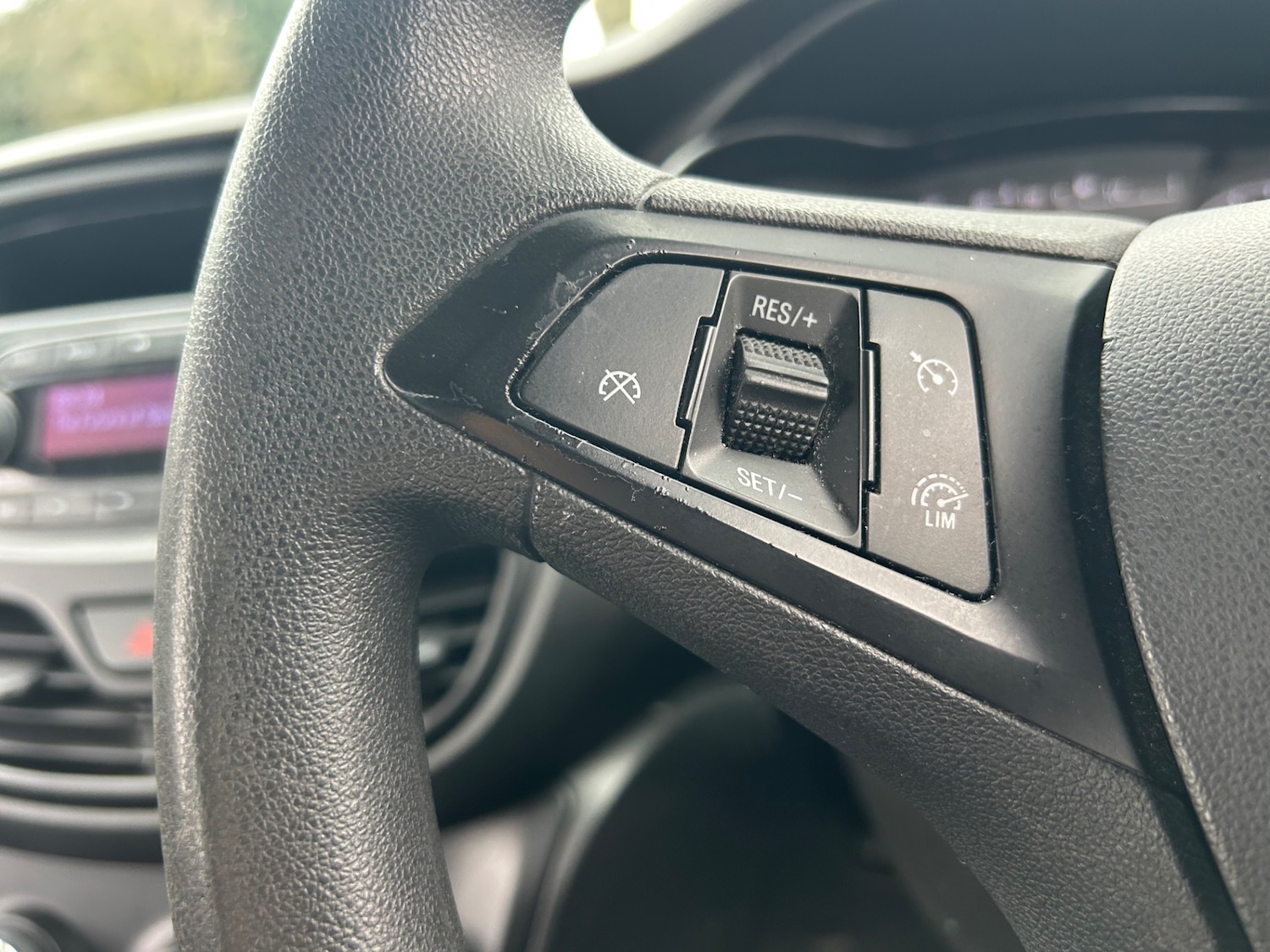 Used Vauxhall Viva 2016 for sale - 78042354: Photo 24