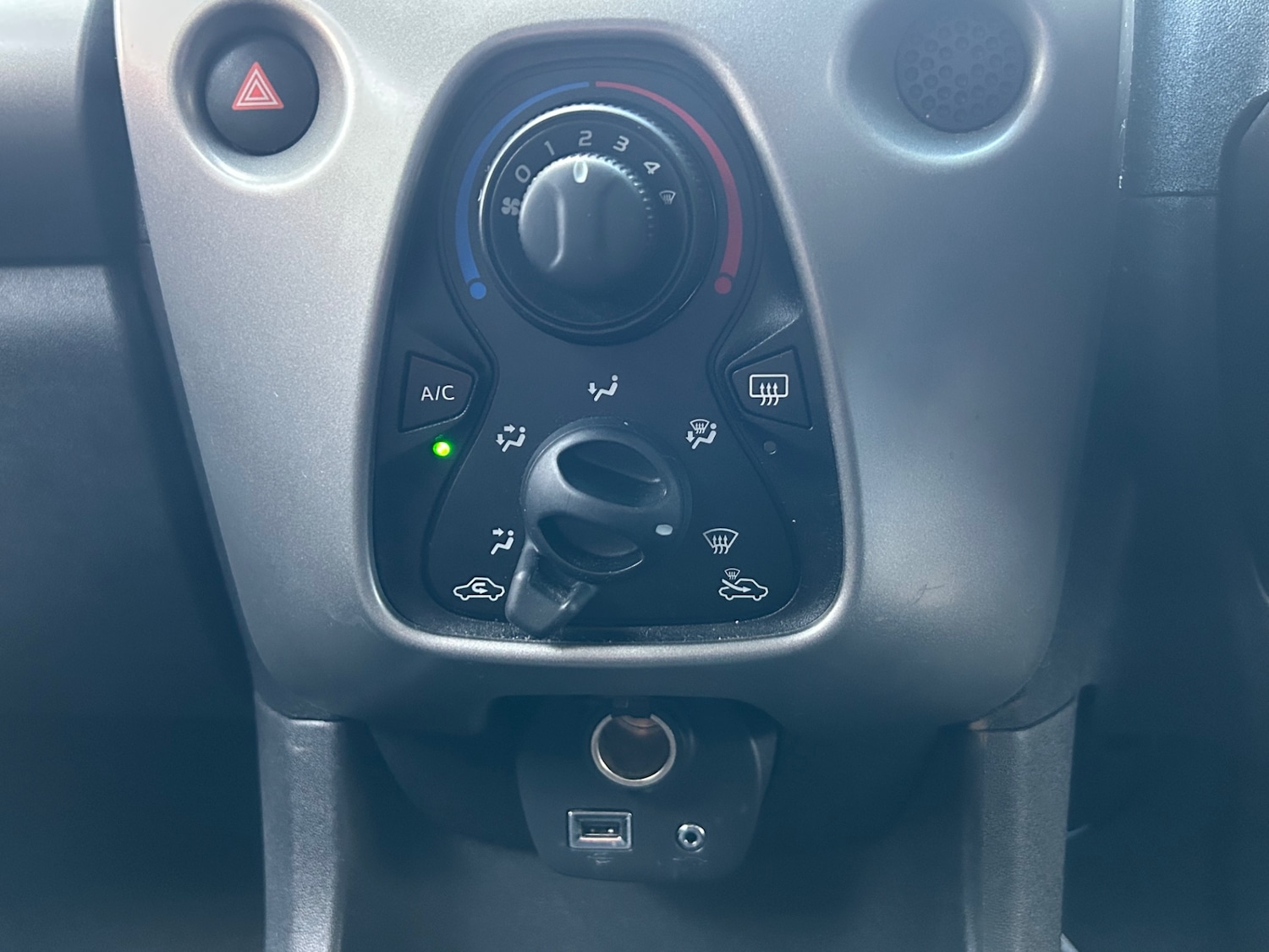 Used Citroen C1 2016 for sale - 76665954: Photo 18