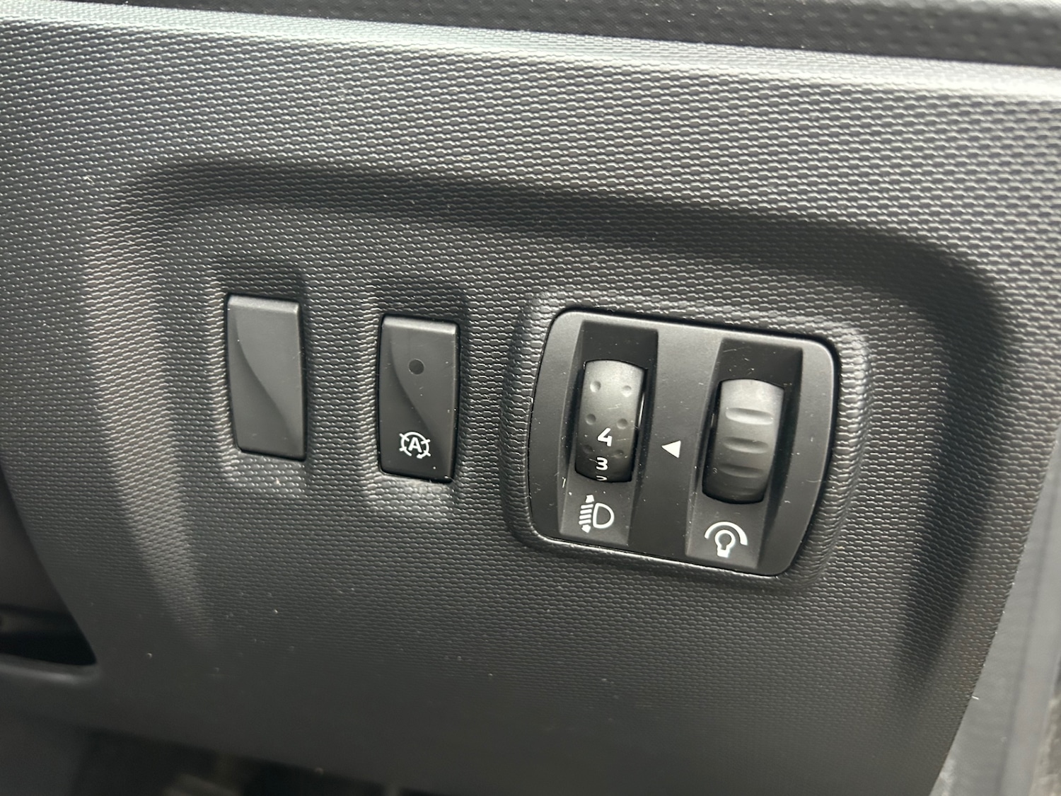 Used Renault Captur 2014 for sale - 77020180: Photo 19