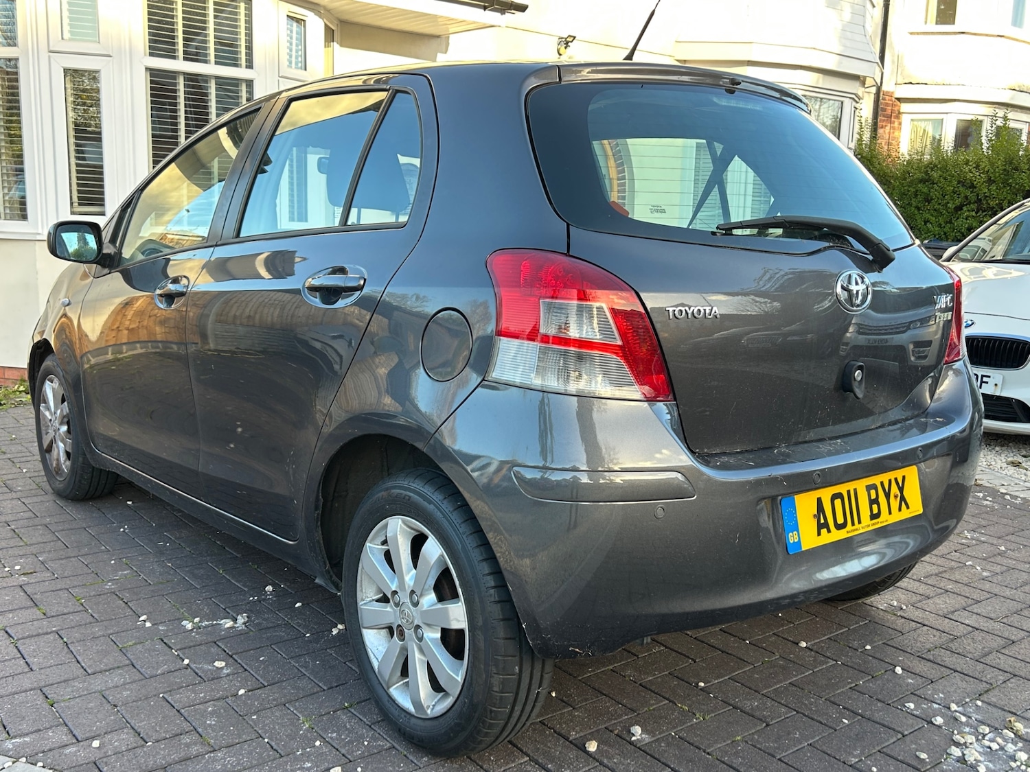 Used Toyota Yaris 2011 for sale - 76637872: Photo 4