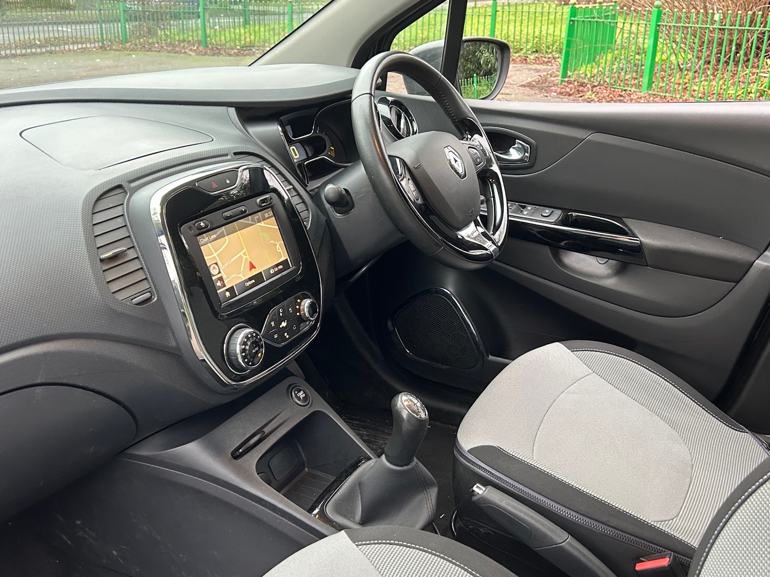 Used Renault Captur 2014 for sale - 77802434: Photo 11