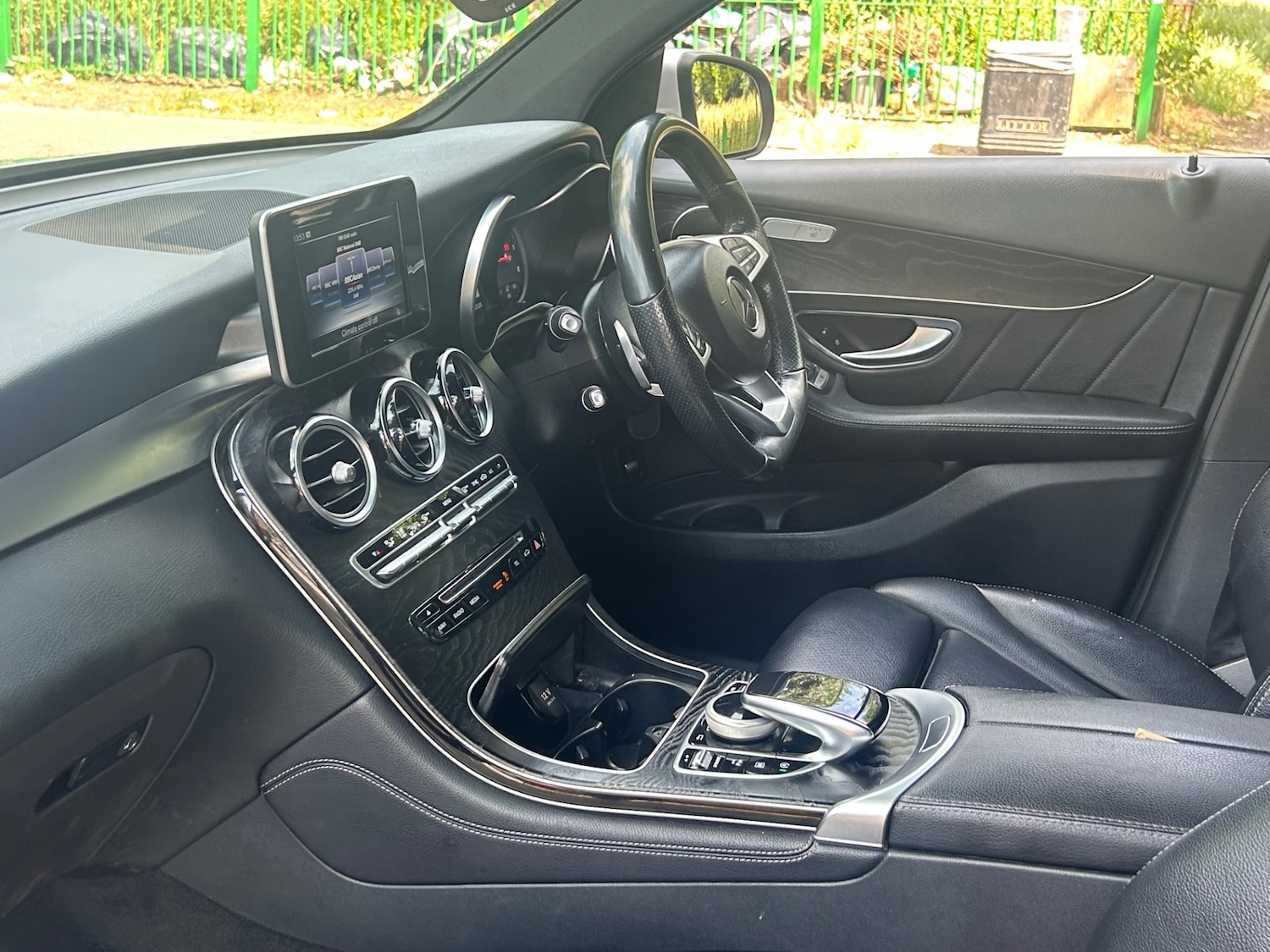 Used Mercedes-Benz GLC 2016 for sale - 76643889: Photo 13