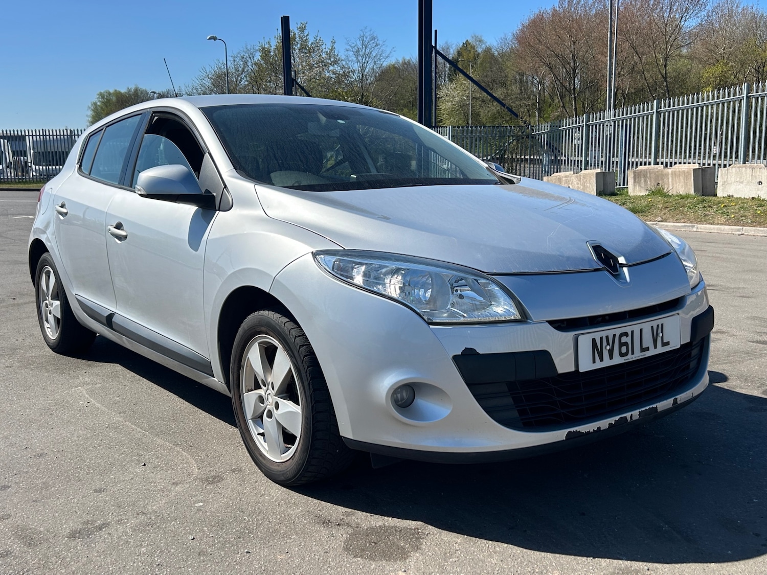 Used Renault Megane 2012 for sale - 76837571: Photo 1