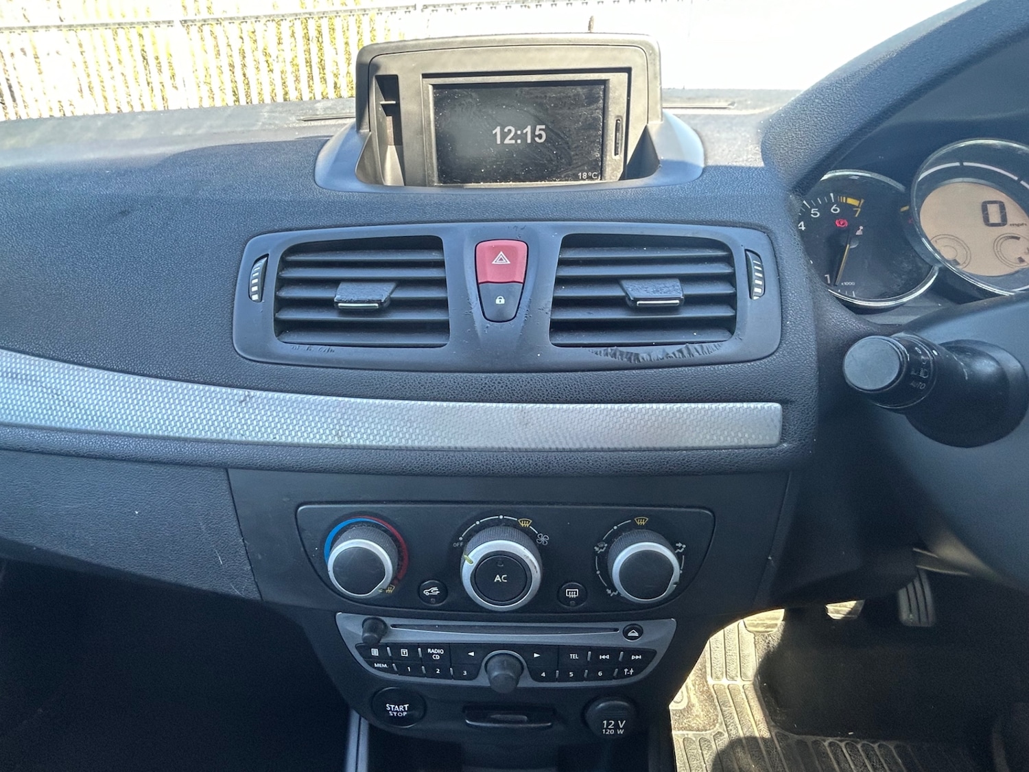 Used Renault Megane 2012 for sale - 76837571: Photo 12