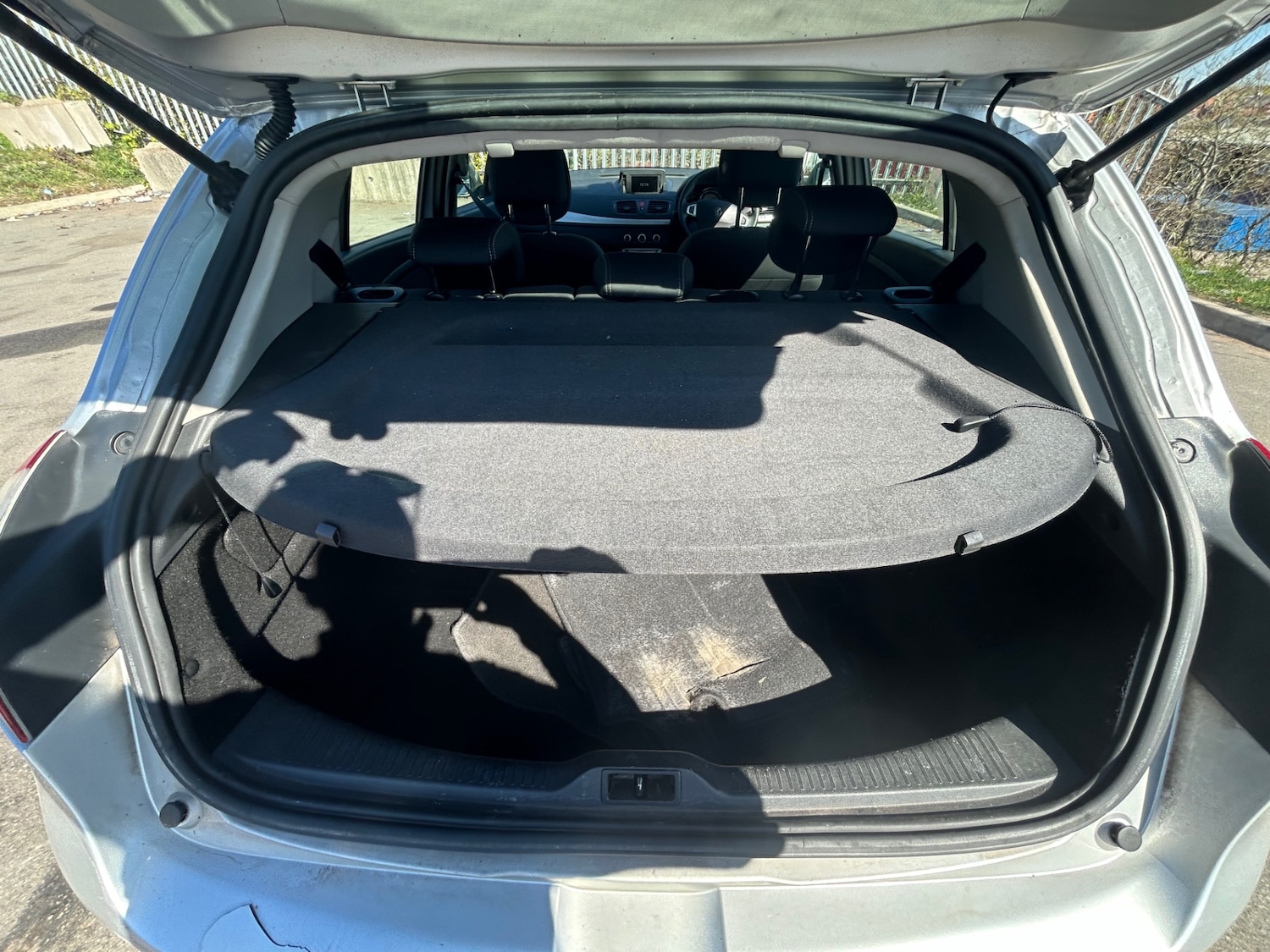 Used Renault Megane 2012 for sale - 76837571: Photo 8