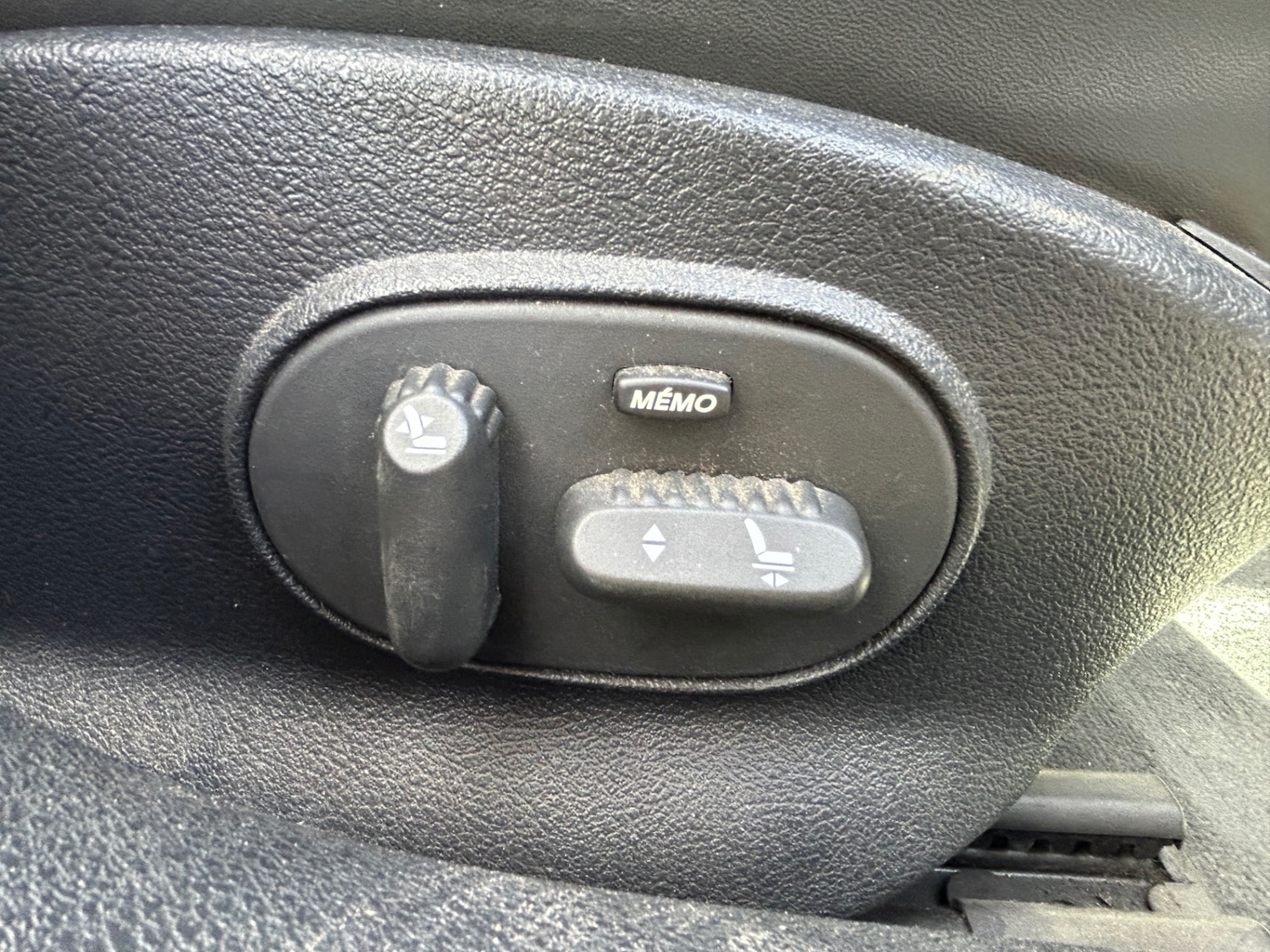 Used Renault Laguna for sale - 77901537: Photo 23