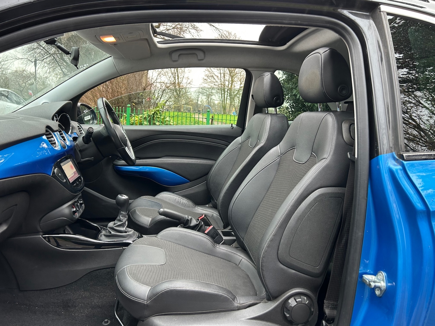 Used Vauxhall ADAM 2015 for sale - 76684190: Photo 13