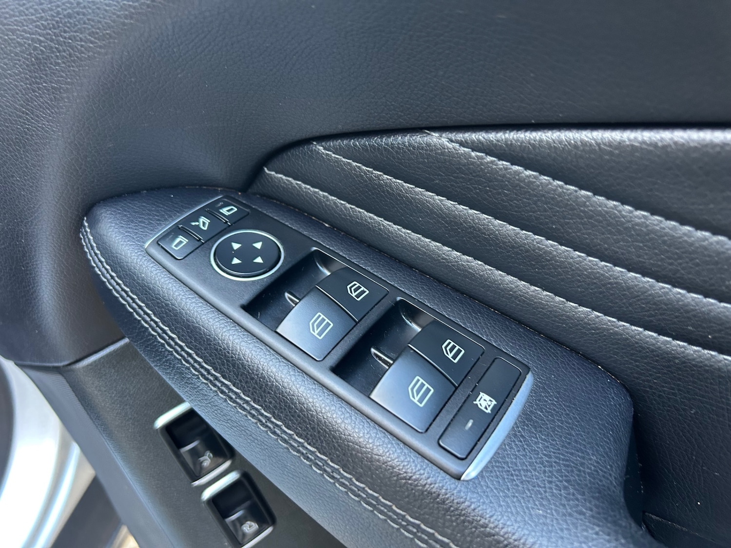 Used Mercedes-Benz GLE 2018 for sale - 77891861: Photo 27