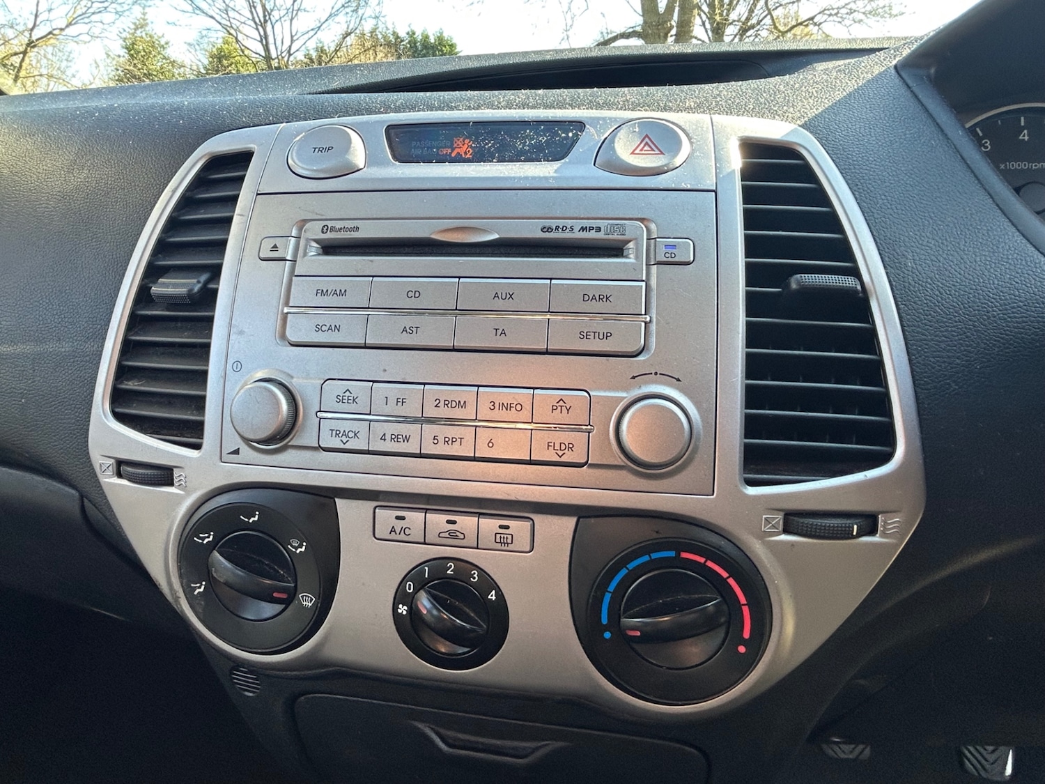 Used Hyundai i20 2011 for sale - 77918305: Photo 21