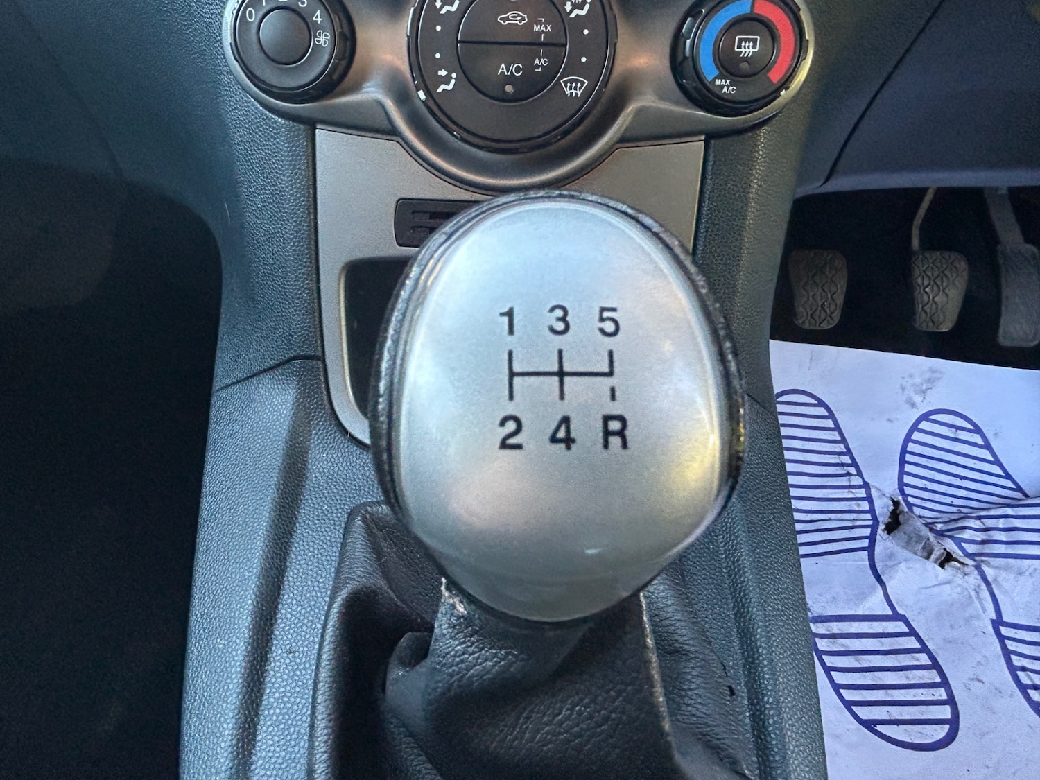 Used Ford Fiesta 2011 for sale - 76665939: Photo 16