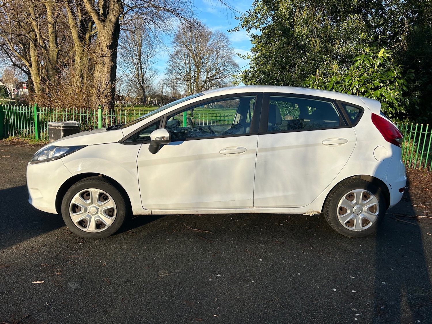 Used Ford Fiesta 2011 for sale - 76665939: Photo 4