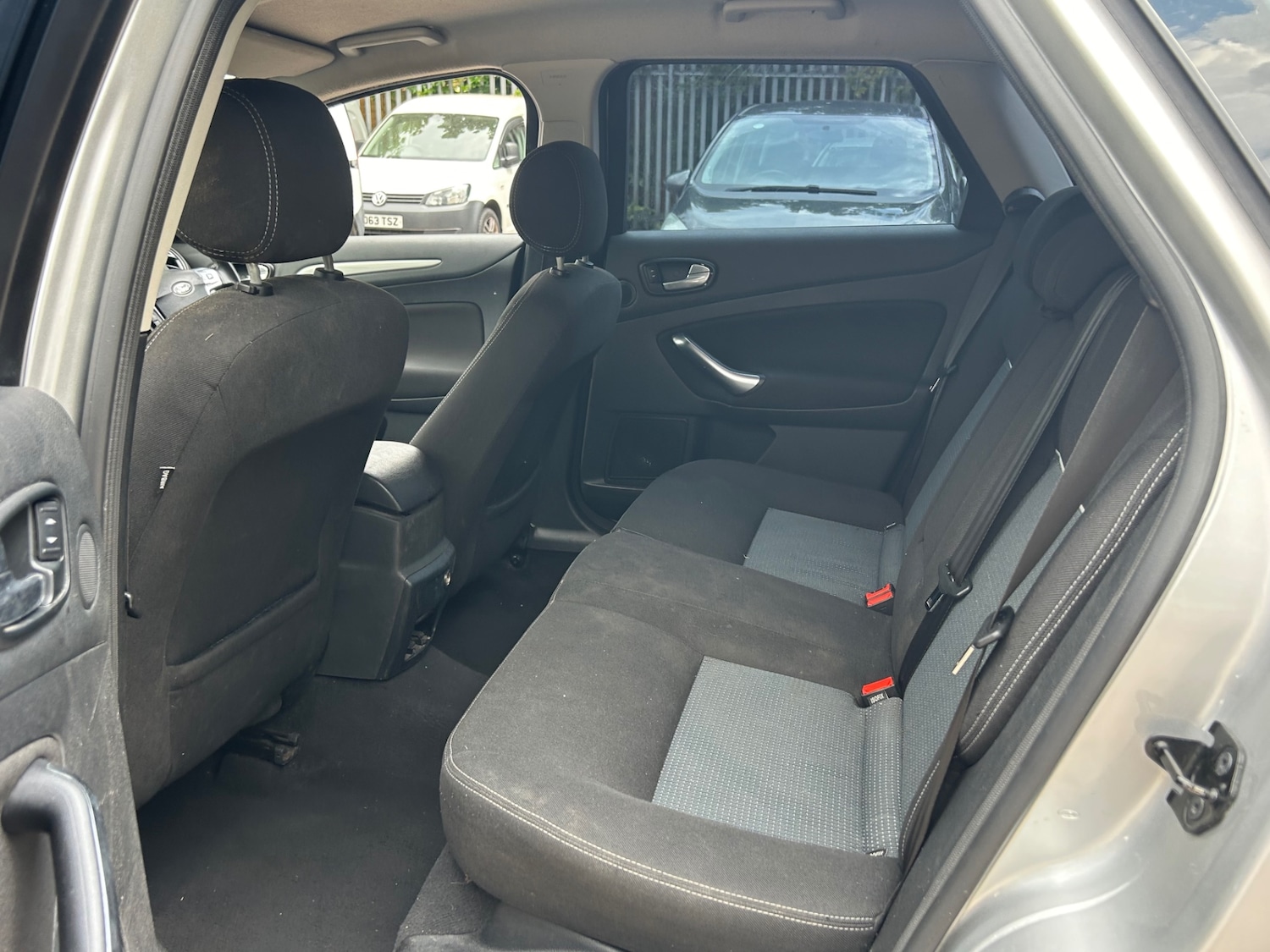 Used Ford Mondeo 2011 for sale - 76665949: Photo 12