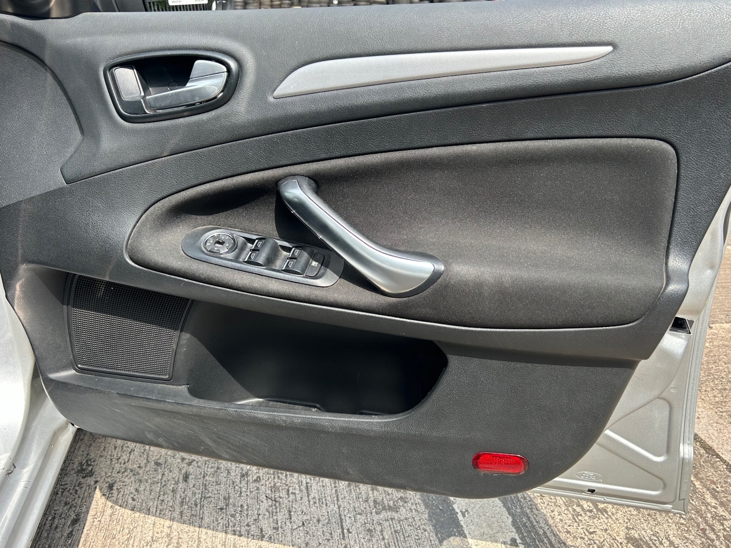 Used Ford Mondeo 2011 for sale - 76665949: Photo 18