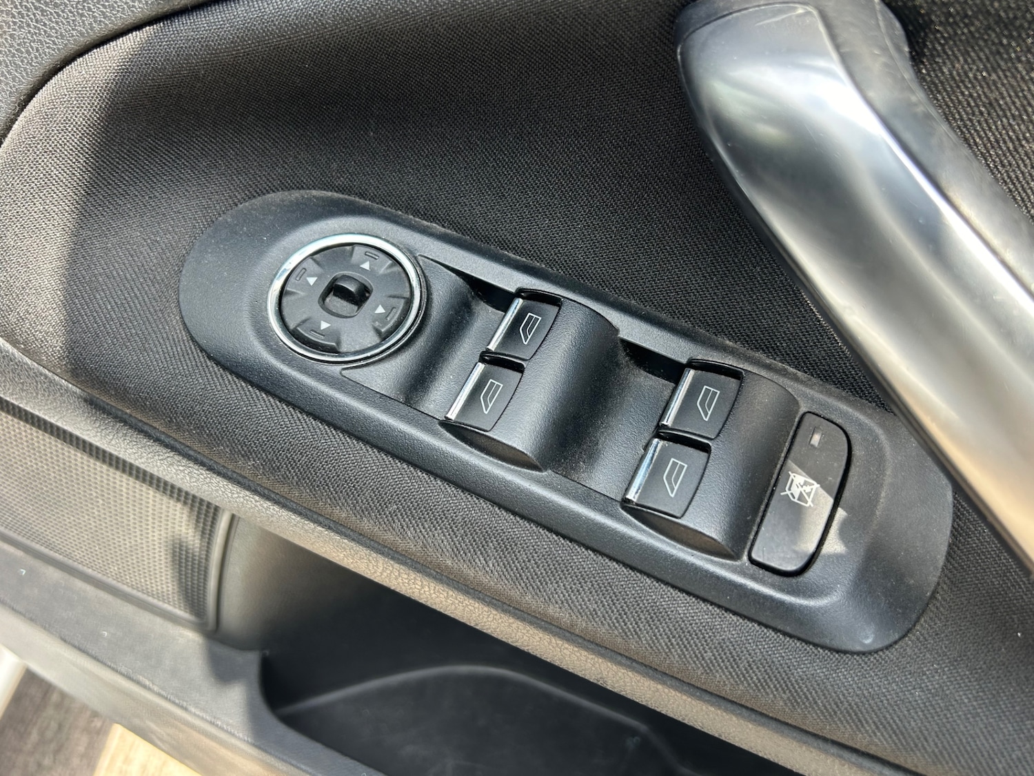 Used Ford Mondeo 2011 for sale - 76665949: Photo 19