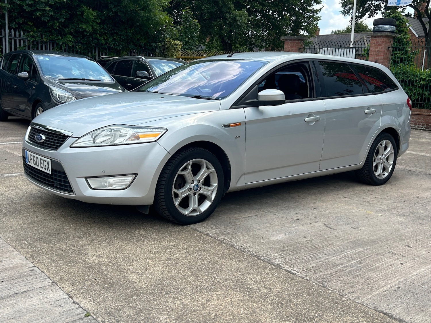 Used Ford Mondeo 2011 for sale - 76665949: Photo 3