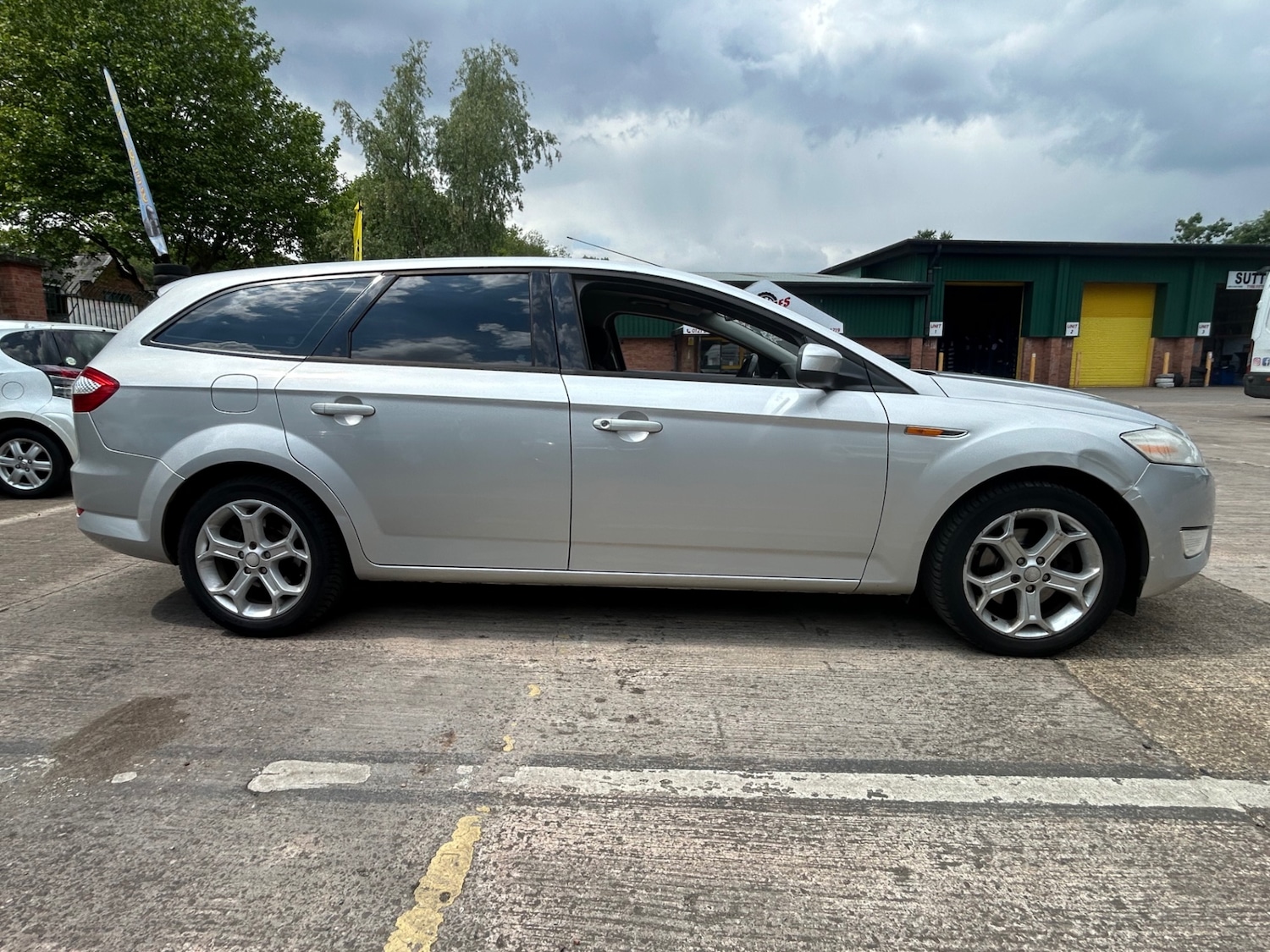 Used Ford Mondeo 2011 for sale - 76665949: Photo 8