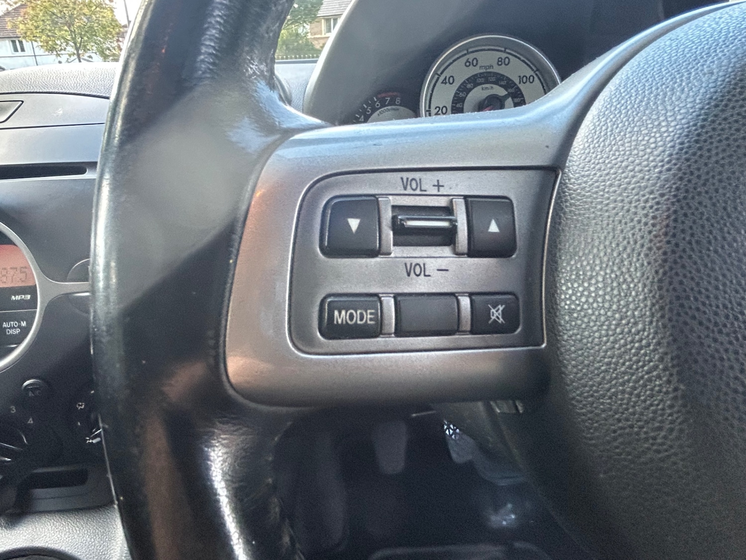 Used Mazda Mazda2 2009 for sale - 76665935: Photo 23