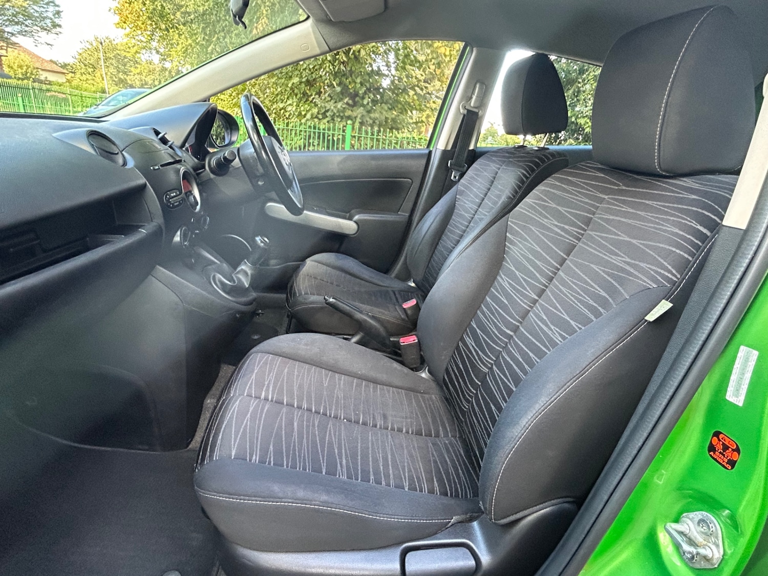 Used Mazda Mazda2 2009 for sale - 76665935: Photo 9