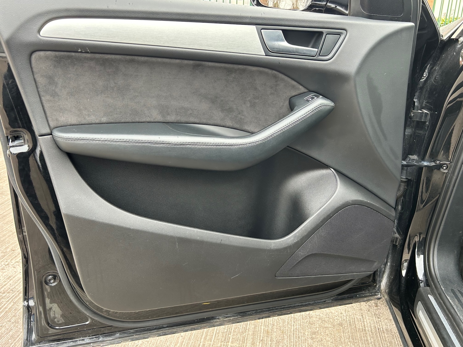 Used Audi Q5 2015 for sale - 76644517: Photo 17