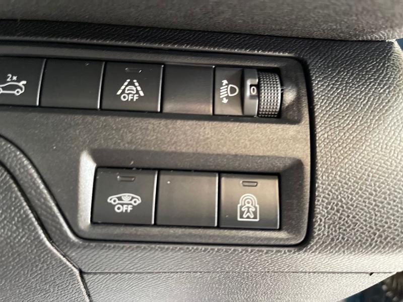 Used Peugeot 3008 2023 for sale - 78121484: Photo 16