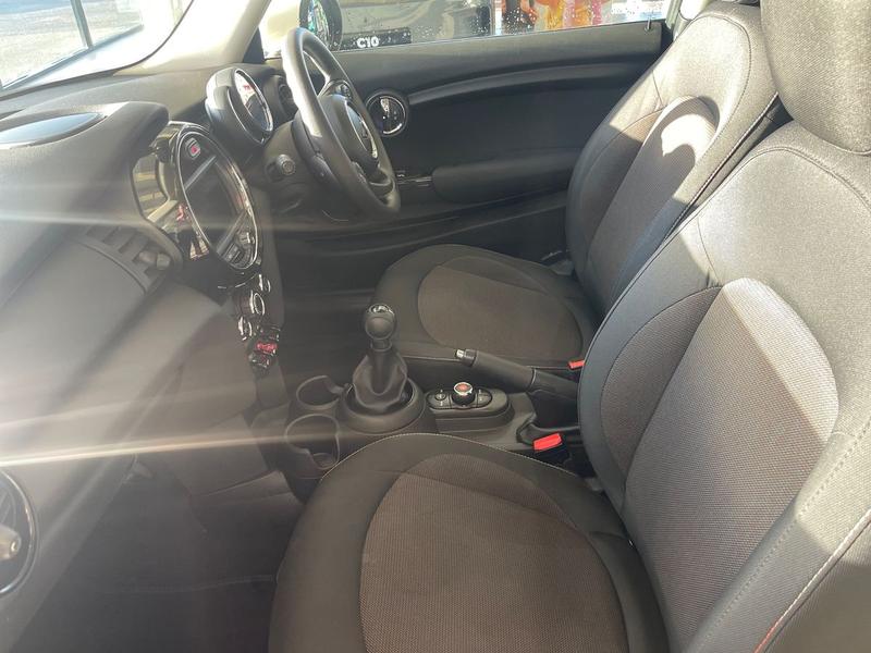 Used MINI Hatch 2019 for sale - 76744326: Photo 11