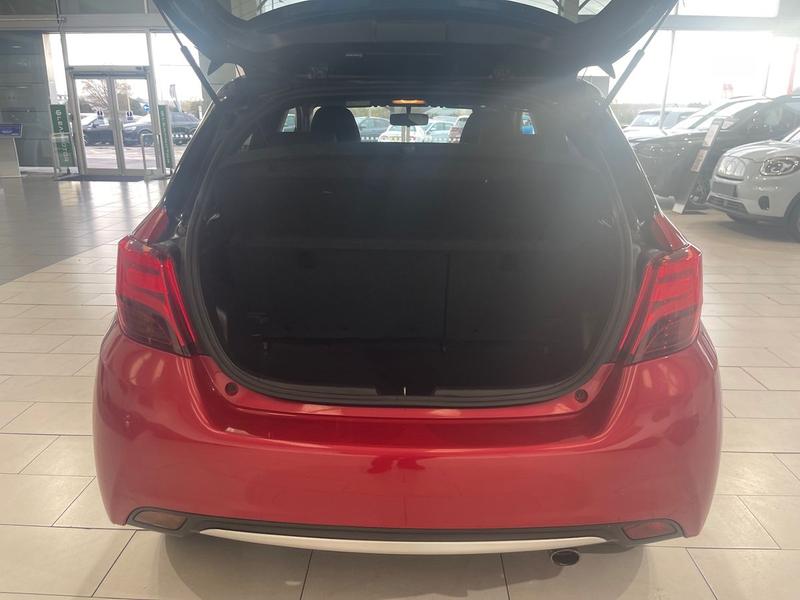 Used Toyota Yaris 2016 for sale - 76196643: Photo 9