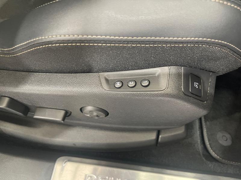 Used Peugeot 3008 2023 for sale - 76117508: Photo 17