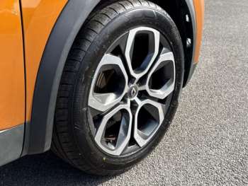 Used Renault Captur 2020 for sale - 74353168: Photo